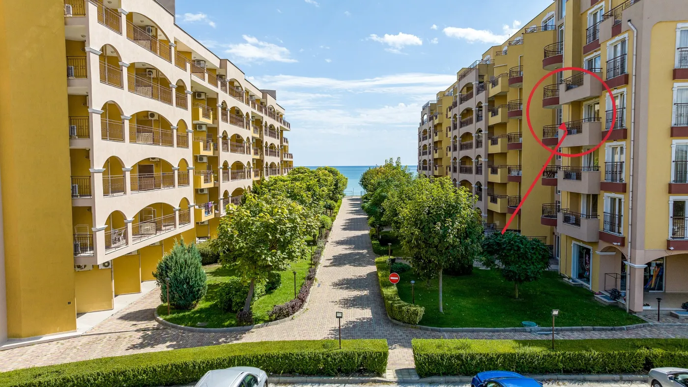 Top-down aerial view of Midia Grand Resort in Aheloy, Bulgaria, with the 36,000 sq m beachfront plot marked on the Black Sea coast.