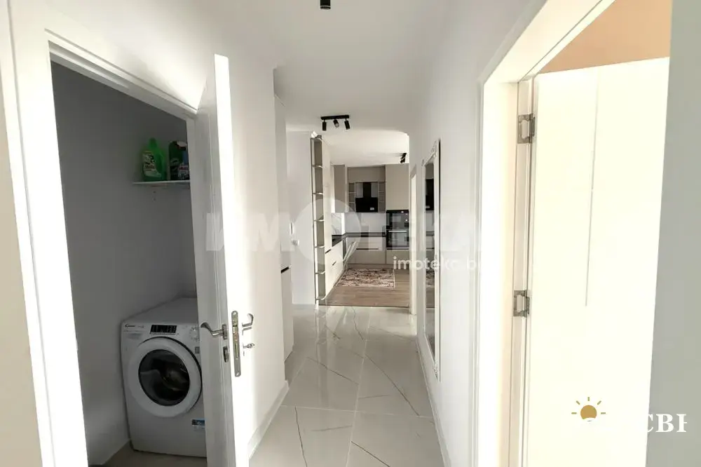 Apartment, 3-room, 100 m², in Burgas. Photo 7 of 10. Burgas, Black Sea, Bulgaria. Cheap Beach Holiday.