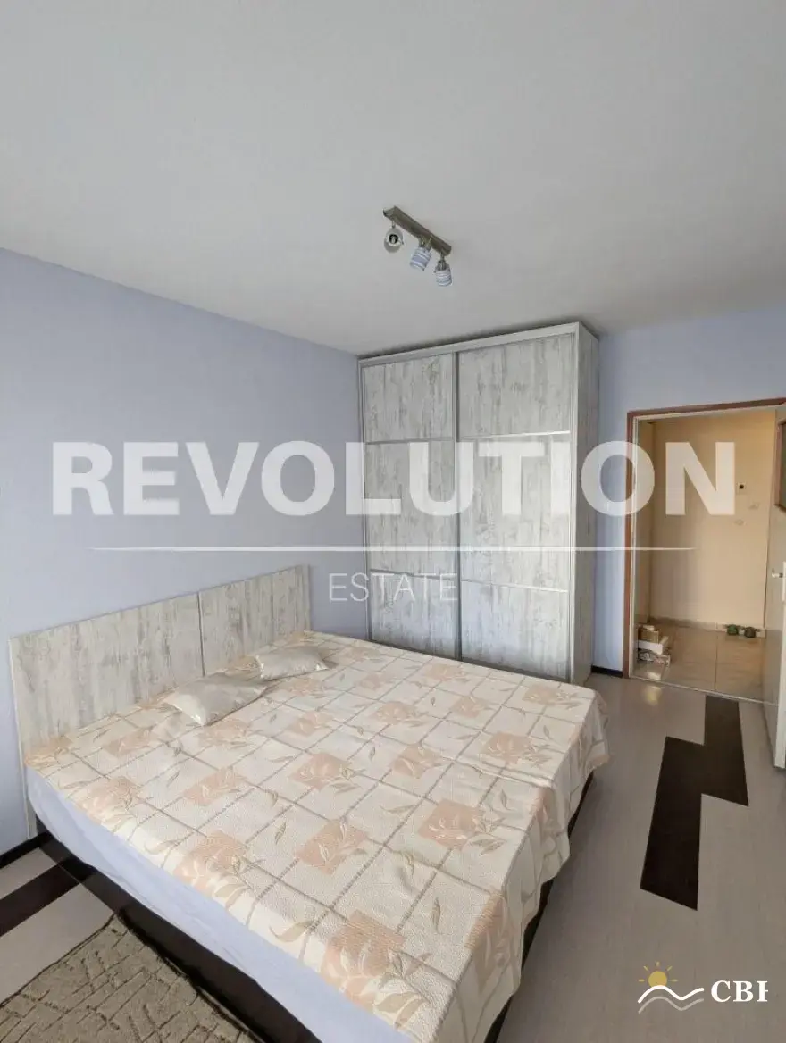 Apartment, 4-room, 110 m², in Varna. Photo 5 of 7. Varna, Black Sea, Bulgaria. Cheap Beach Holiday.