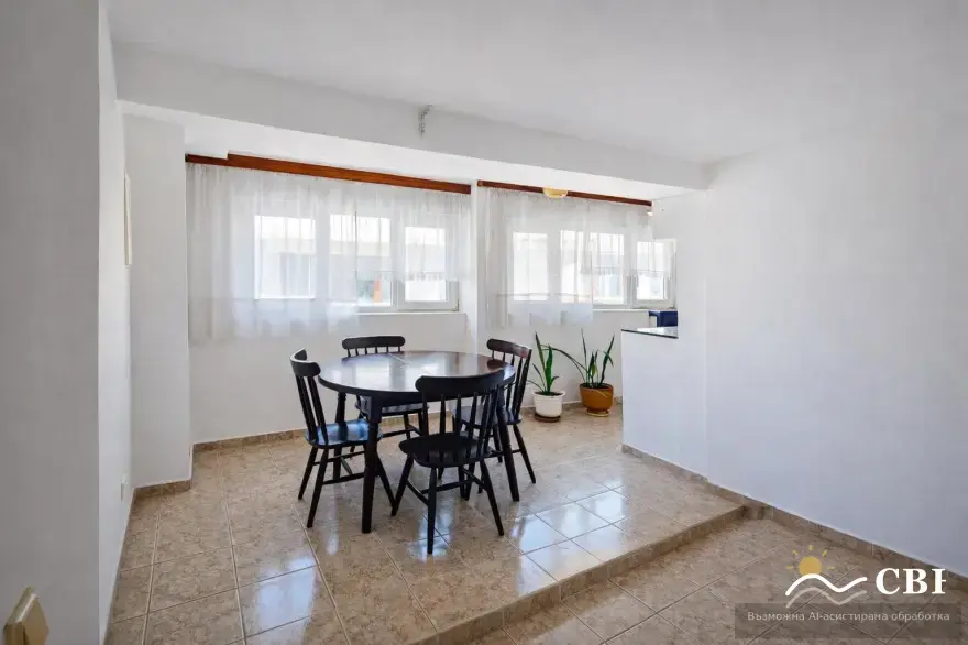 Apartment, 3-room, 80 m², in Varna. Photo 2 of 5. Varna, Black Sea, Bulgaria. Cheap Beach Holiday.