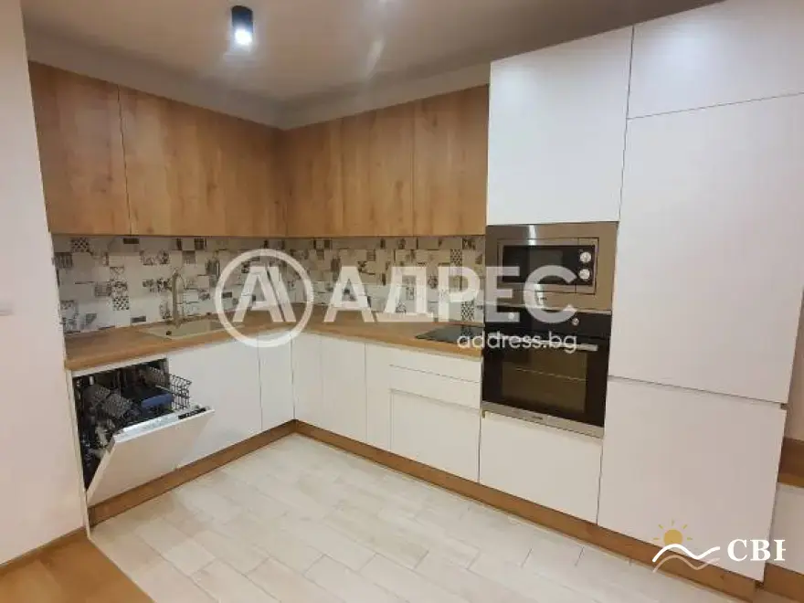 Apartment, 3-room, 100 m², in Kableshkovo. Photo 1 of 11. Kableshkovo, Black Sea, Bulgaria. Cheap Beach Holiday.