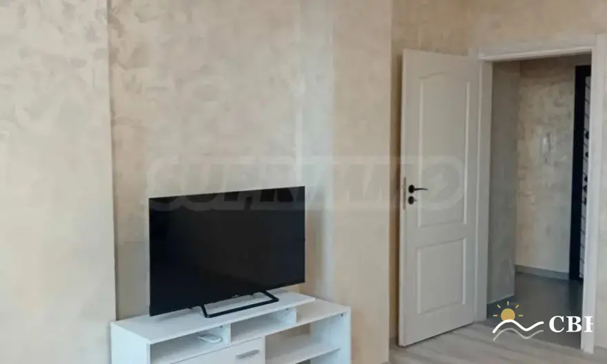 Apartment, 2-room, 70 m², in Burgas. Photo 2 of 9. Burgas, Black Sea, Bulgaria. Cheap Beach Holiday.