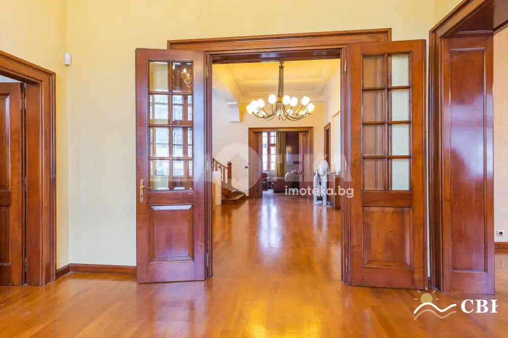 House, 1-room, 1029 m², in Varna. Photo 3 of 13. Varna, Black Sea, Bulgaria. Cheap Beach Holiday.