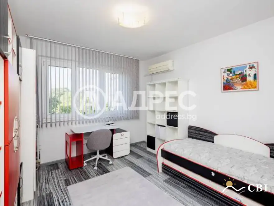 Apartment, 3-room, 70 m², in Varna. Photo 2 of 16. Varna, Black Sea, Bulgaria. Cheap Beach Holiday.