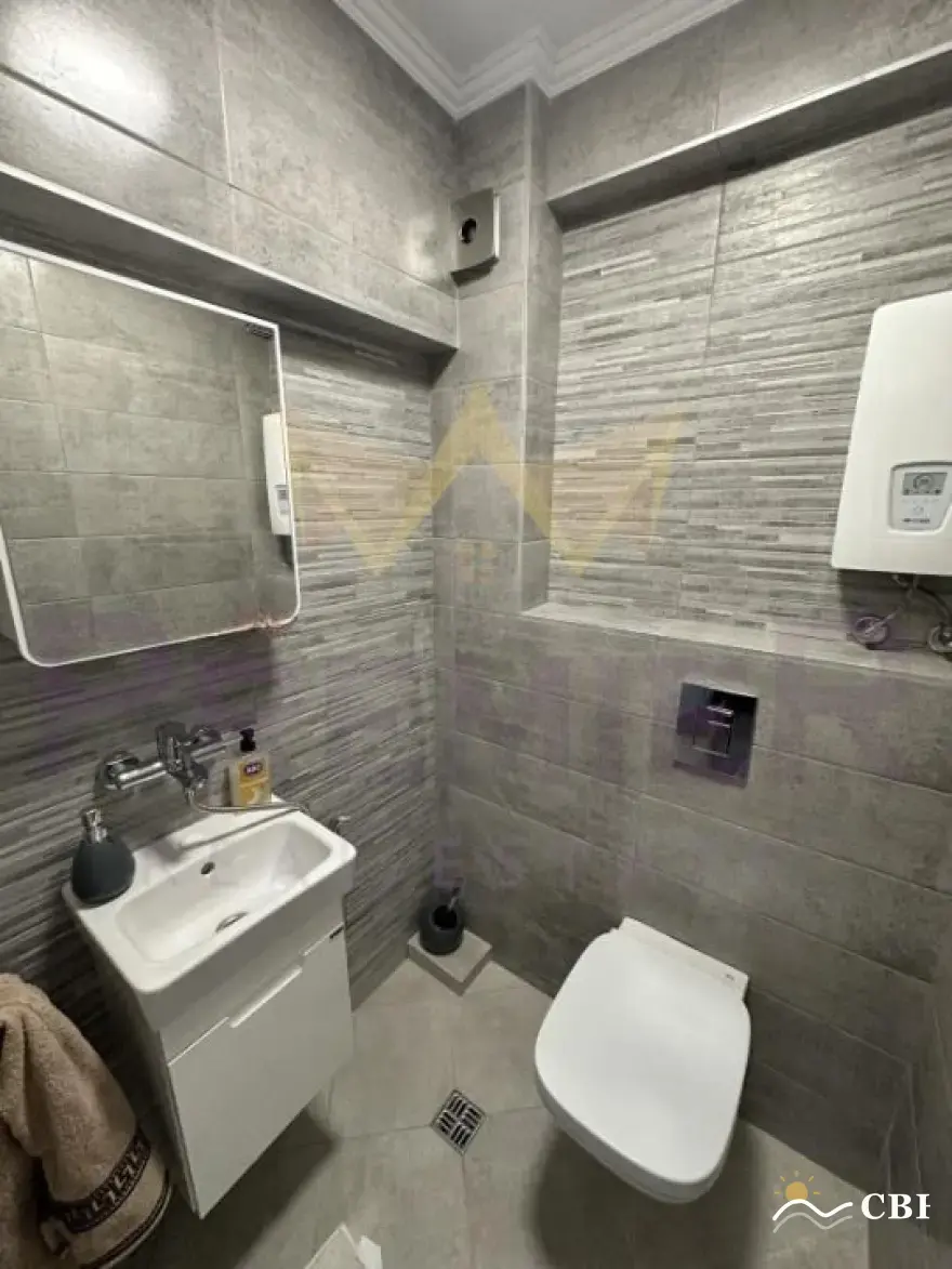 Apartment, 3-room, 115 m², in Izgrev. Photo 8 of 16. Izgrev, Black Sea, Bulgaria. Cheap Beach Holiday.