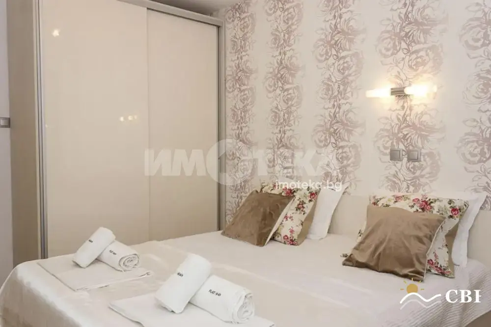 Apartment, 3-room, 80 m², in Varna. Photo 3 of 4. Varna, Black Sea, Bulgaria. Cheap Beach Holiday.