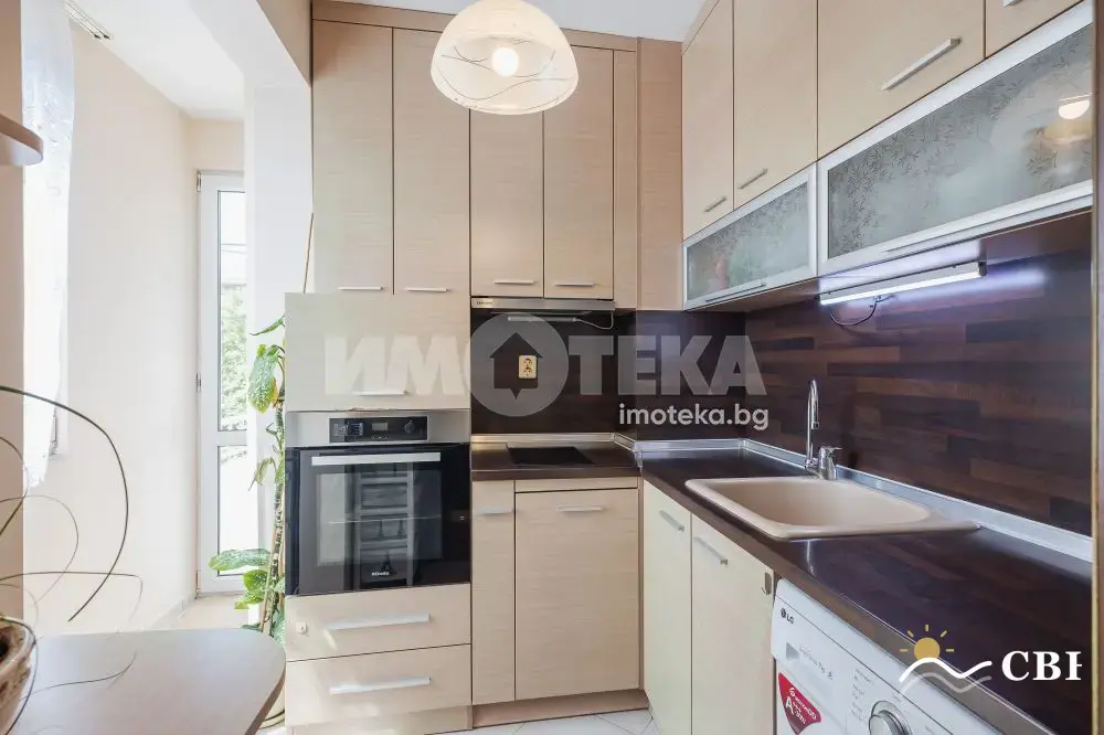 Apartment, 3-room, 90 m², in Varna. Photo 7 of 16. Varna, Black Sea, Bulgaria. Cheap Beach Holiday.