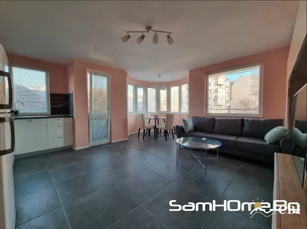 Apartment, 1-room, 65 m², in Varna. Photo 3 of 8. Varna, Black Sea, Bulgaria. Cheap Beach Holiday.