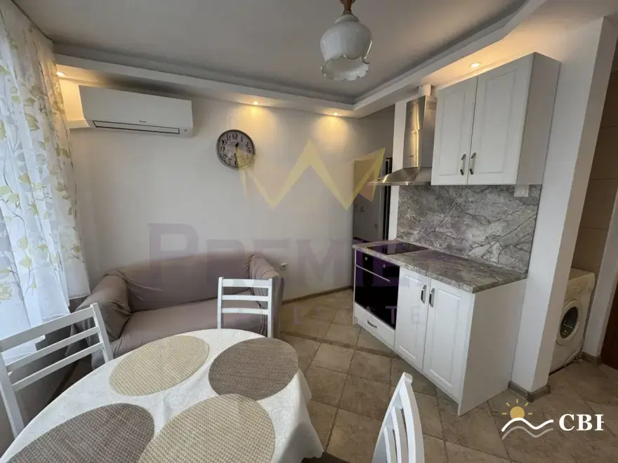 Apartment, 3-room, 80 m², in Varna. Photo 1 of 13. Varna, Black Sea, Bulgaria. Cheap Beach Holiday.