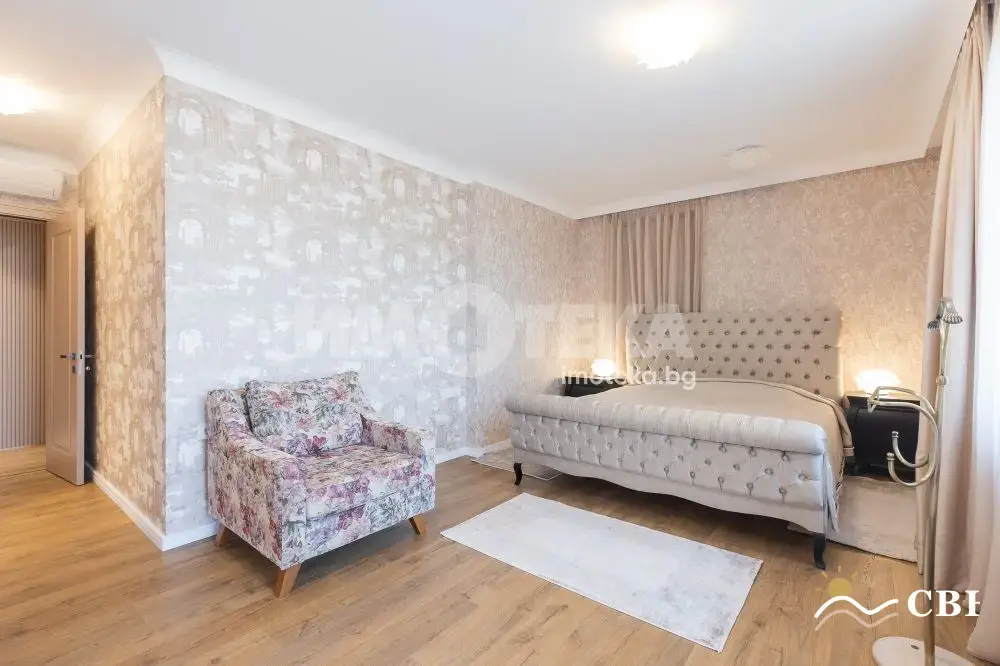 Apartment, 1-room, 195 m², in Varna. Photo 5 of 10. Varna, Black Sea, Bulgaria. Cheap Beach Holiday.