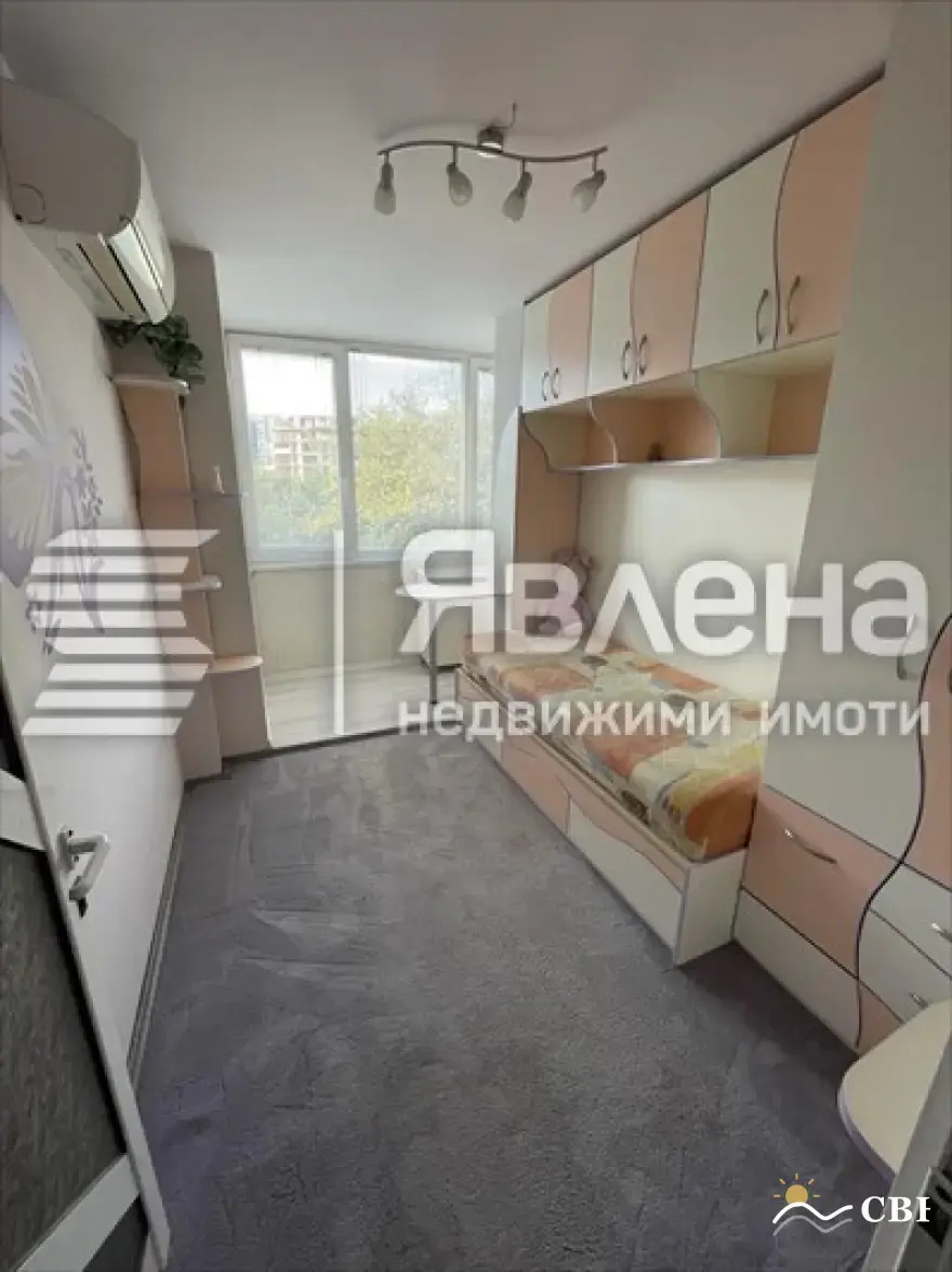Apartment, 4-room, 120 m², in Varna. Photo 9 of 13. Varna, Black Sea, Bulgaria. Cheap Beach Holiday.
