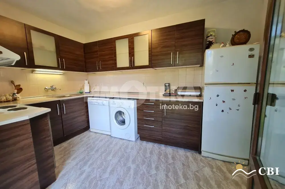 House, 1-room, 600 m², in Vinitsa. Photo 7 of 16. Vinitsa, Black Sea, Bulgaria. Cheap Beach Holiday.