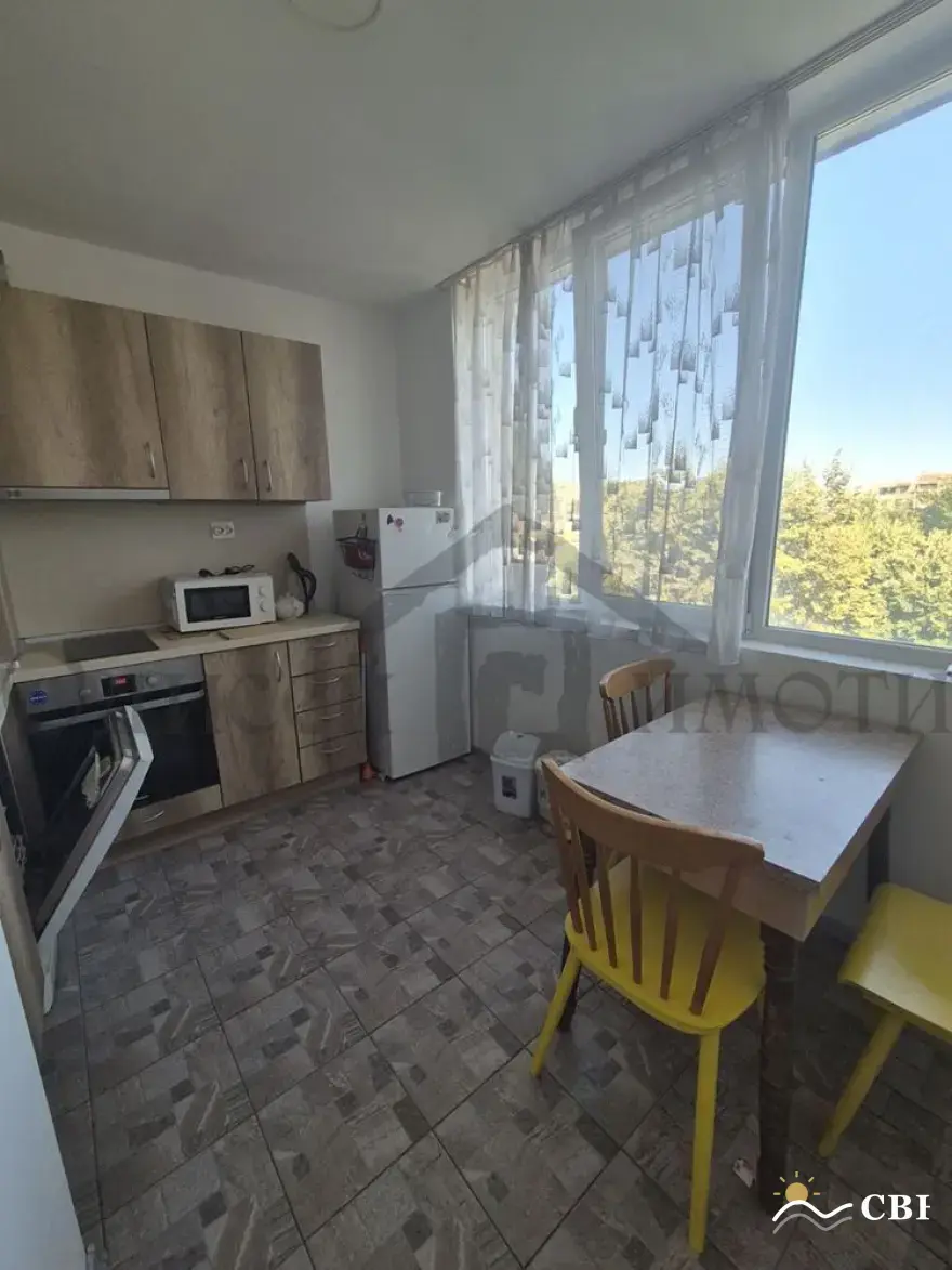 Apartment, 3-room, 65 m², in Varna. Photo 2 of 8. Varna, Black Sea, Bulgaria. Cheap Beach Holiday.