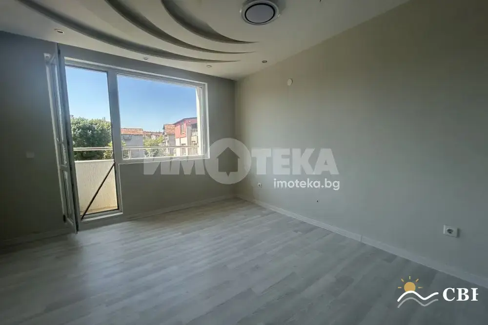 Apartment, 3-room, 80 m², in Varna. Photo 6 of 13. Varna, Black Sea, Bulgaria. Cheap Beach Holiday.