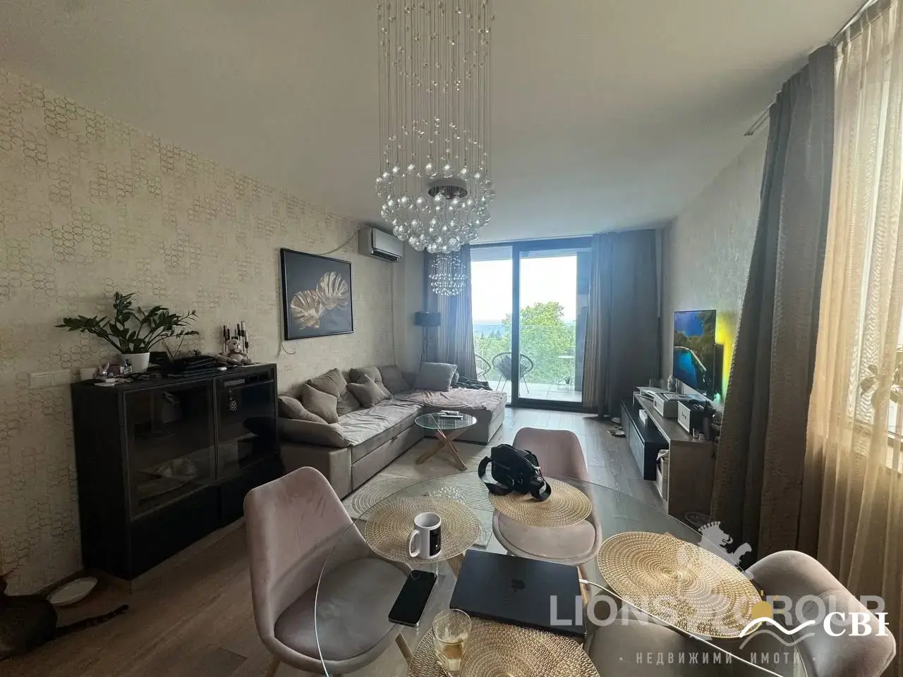 Apartment, 2-room, 75 m², in Varna. Photo 2 of 7. Varna, Black Sea, Bulgaria. Cheap Beach Holiday.