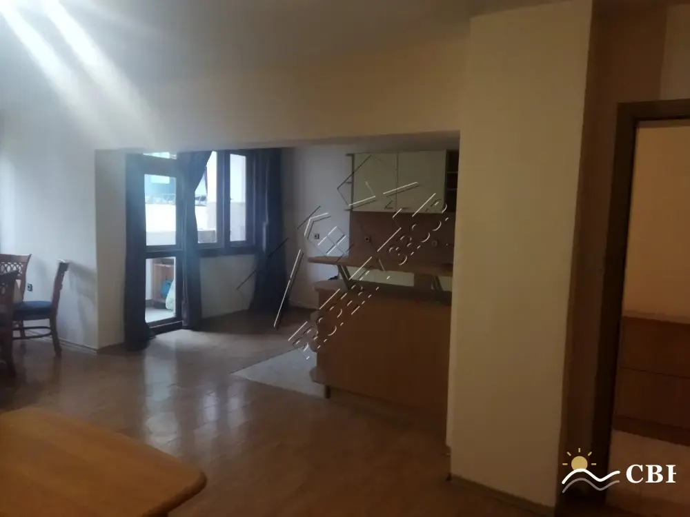 Apartment, 3-room, 118 m², in Burgas. Photo 5 of 16. Burgas, Black Sea, Bulgaria. Cheap Beach Holiday.