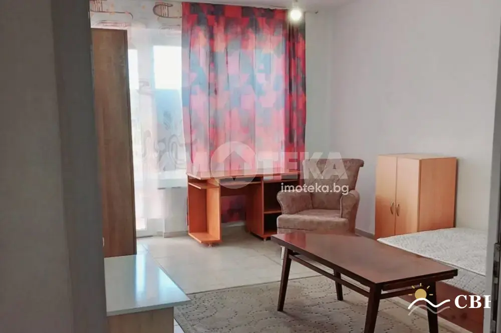 Apartment, 3-room, 74 m², in Varna. Photo 4 of 7. Varna, Black Sea, Bulgaria. Cheap Beach Holiday.