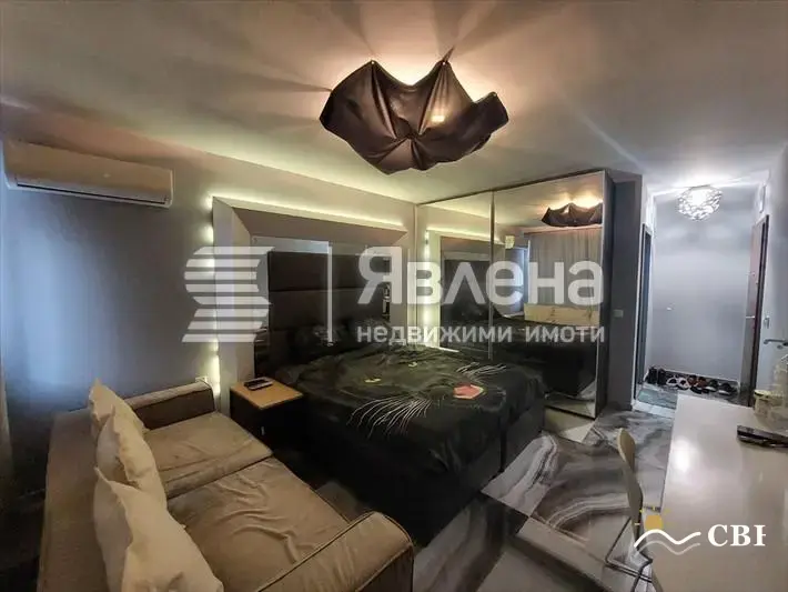 Apartment, 1-room, 36 m², in Pomorie. Photo 1 of 7. Pomorie, Black Sea, Bulgaria. Cheap Beach Holiday.