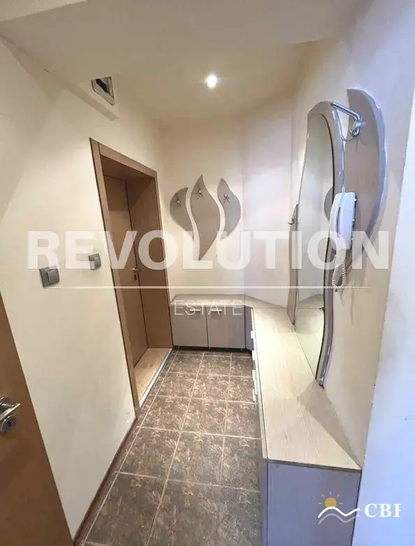 Apartment, 3-room, 100 m², in Varna. Photo 9 of 10. Varna, Black Sea, Bulgaria. Cheap Beach Holiday.