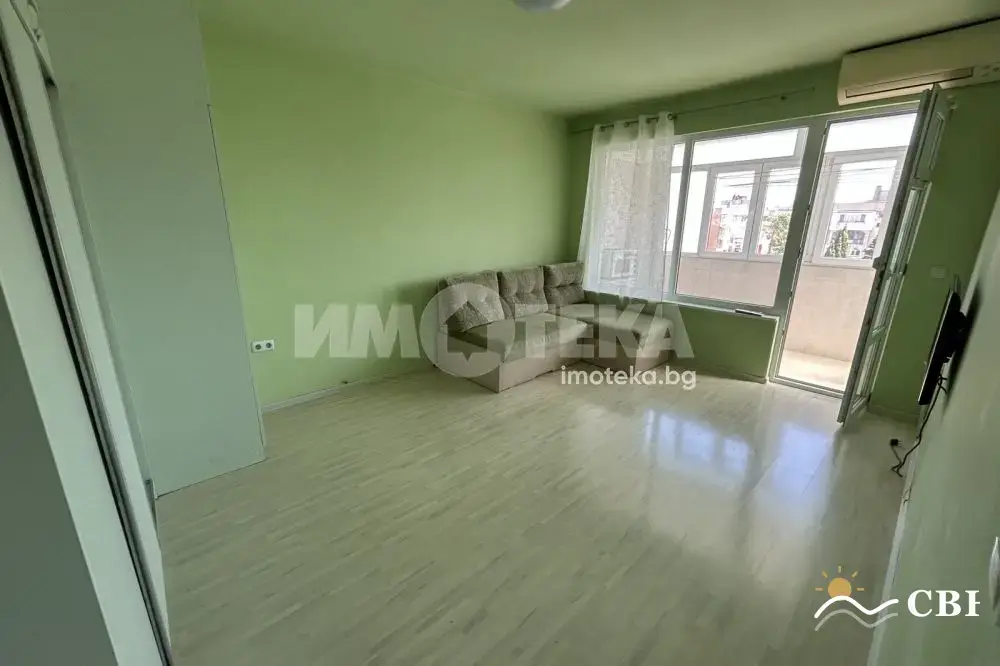 Apartment, 2-room, 50 m², in Varna. Photo 5 of 8. Varna, Black Sea, Bulgaria. Cheap Beach Holiday.