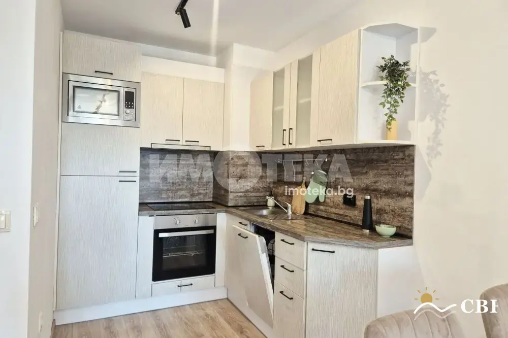 Apartment, 2-room, 64 m², in Varna. Photo 5 of 16. Varna, Black Sea, Bulgaria. Cheap Beach Holiday.