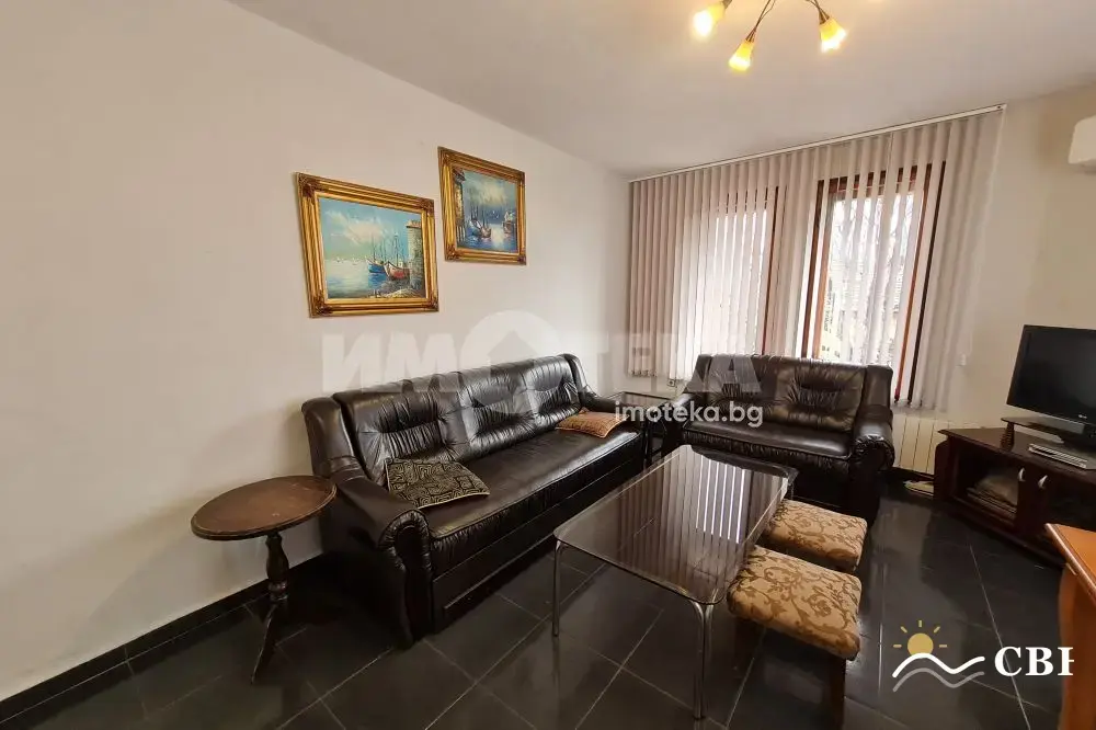 House, 1-room, 600 m², in Vinitsa. Photo 3 of 16. Vinitsa, Black Sea, Bulgaria. Cheap Beach Holiday.