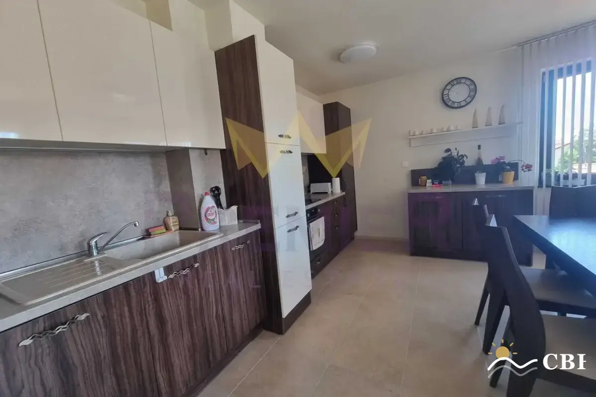 House, 1-room, 120 m², in Vinitsa. Photo 1 of 15. Vinitsa, Black Sea, Bulgaria. Cheap Beach Holiday.