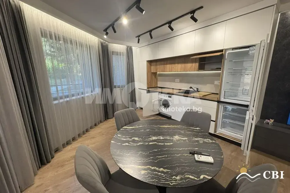 Apartment, 2-room, 70 m², in Varna. Photo 3 of 9. Varna, Black Sea, Bulgaria. Cheap Beach Holiday.
