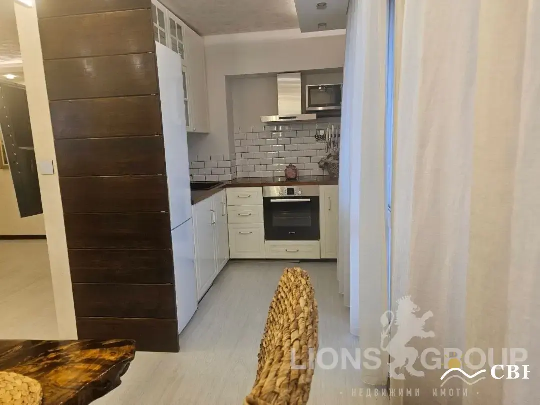 Apartment, 3-room, 100 m², in Varna. Photo 3 of 10. Varna, Black Sea, Bulgaria. Cheap Beach Holiday.