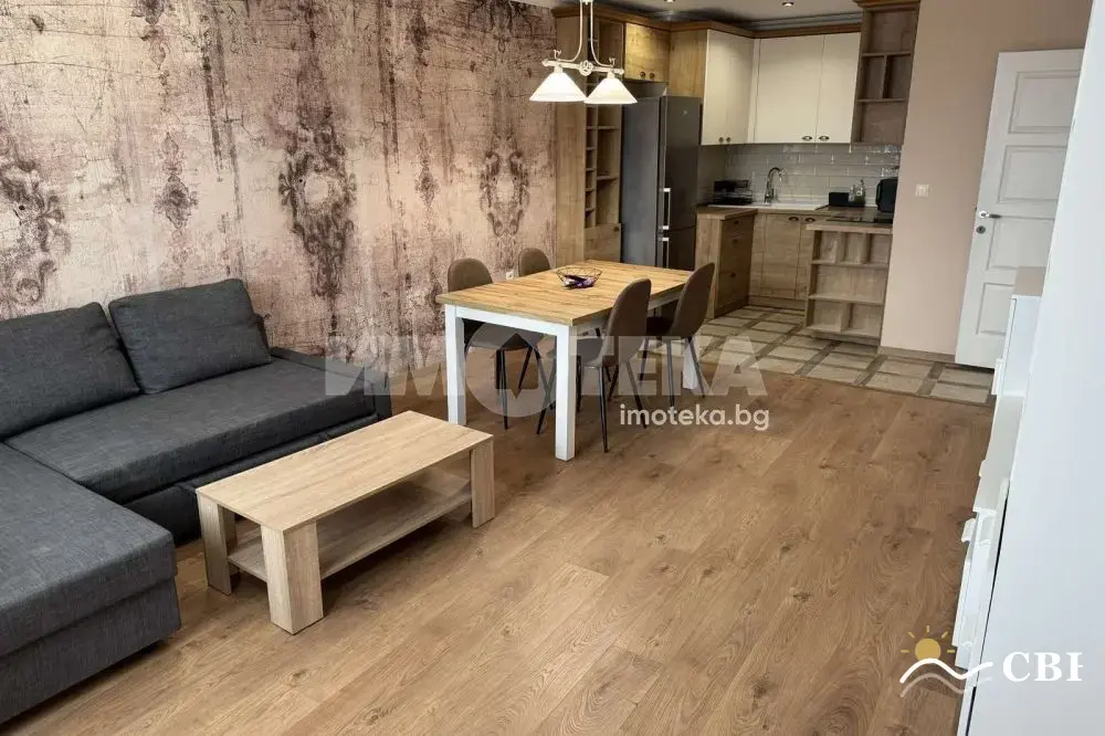 Apartment, 2-room, 70 m², in Varna. Photo 1 of 12. Varna, Black Sea, Bulgaria. Cheap Beach Holiday.