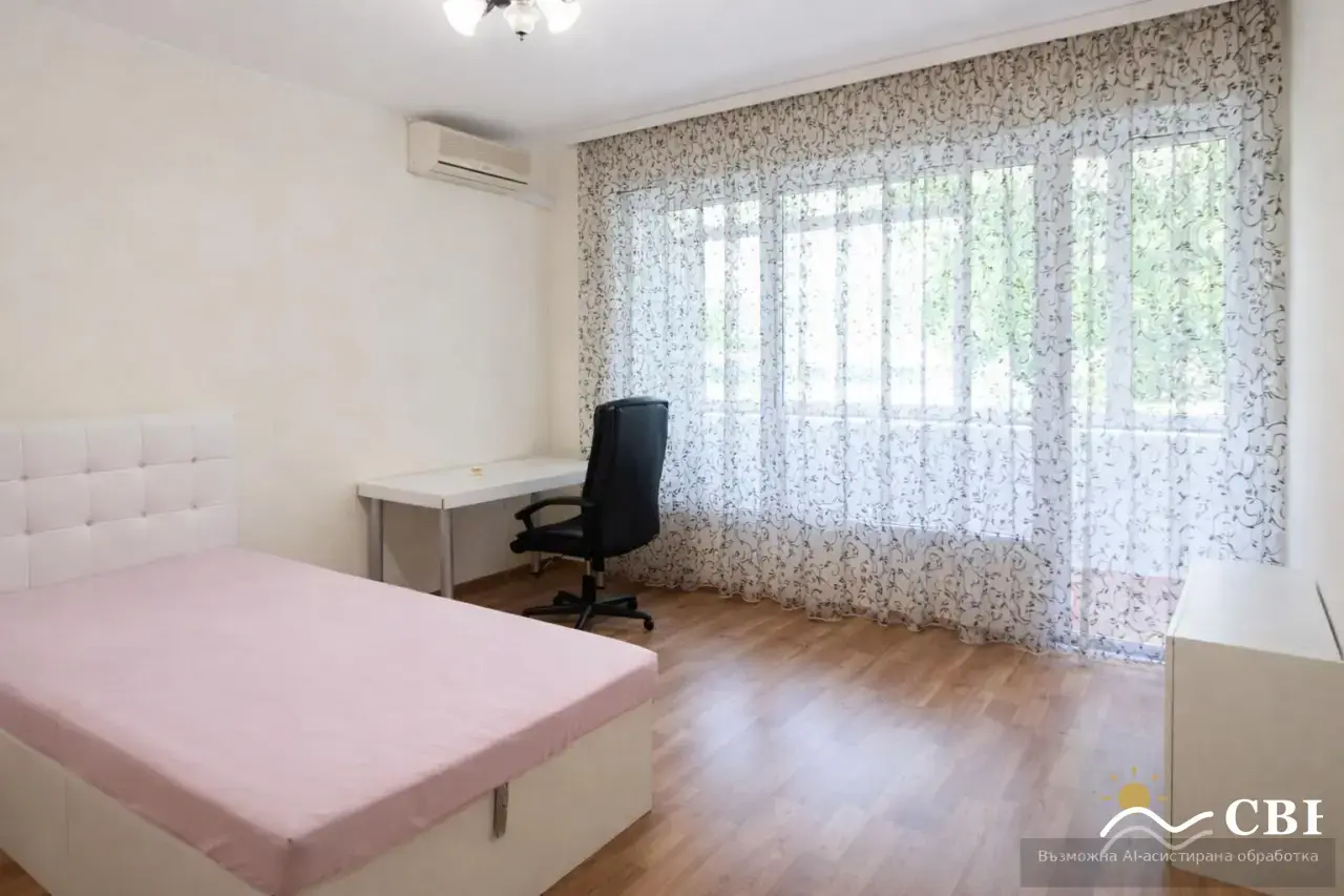 Apartment, 3-room, 75 m², in Varna. Photo 4 of 6. Varna, Black Sea, Bulgaria. Cheap Beach Holiday.