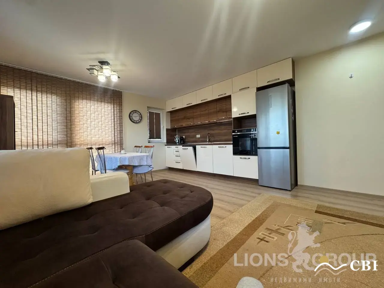 Apartment, 2-room, 80 m², in Izgrev. Photo 3 of 11. Izgrev, Black Sea, Bulgaria. Cheap Beach Holiday.