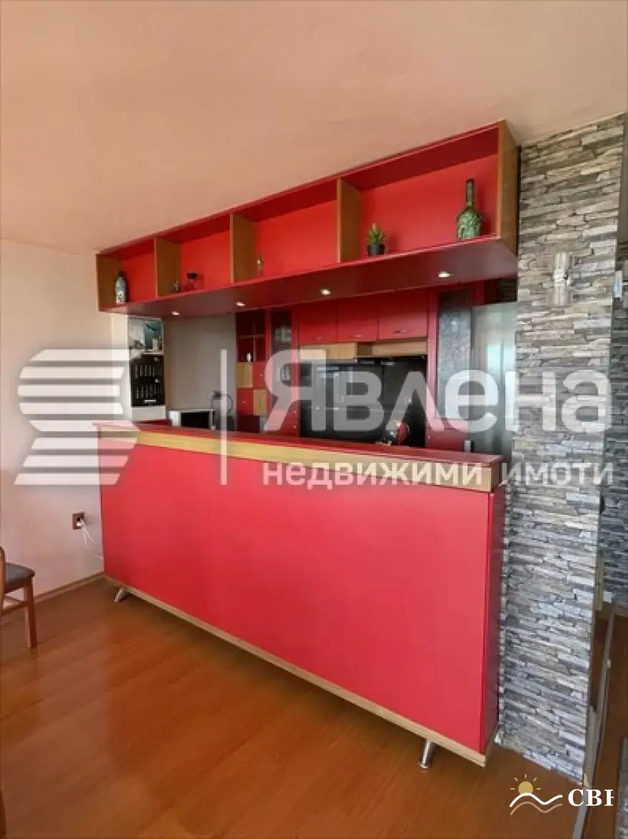 Apartment, 4-room, 120 m², in Varna. Photo 4 of 13. Varna, Black Sea, Bulgaria. Cheap Beach Holiday.