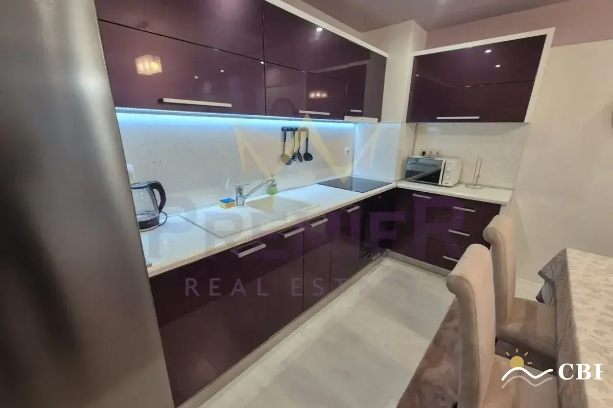 Apartment, 3-room, 85 m², in Varna. Photo 3 of 12. Varna, Black Sea, Bulgaria. Cheap Beach Holiday.