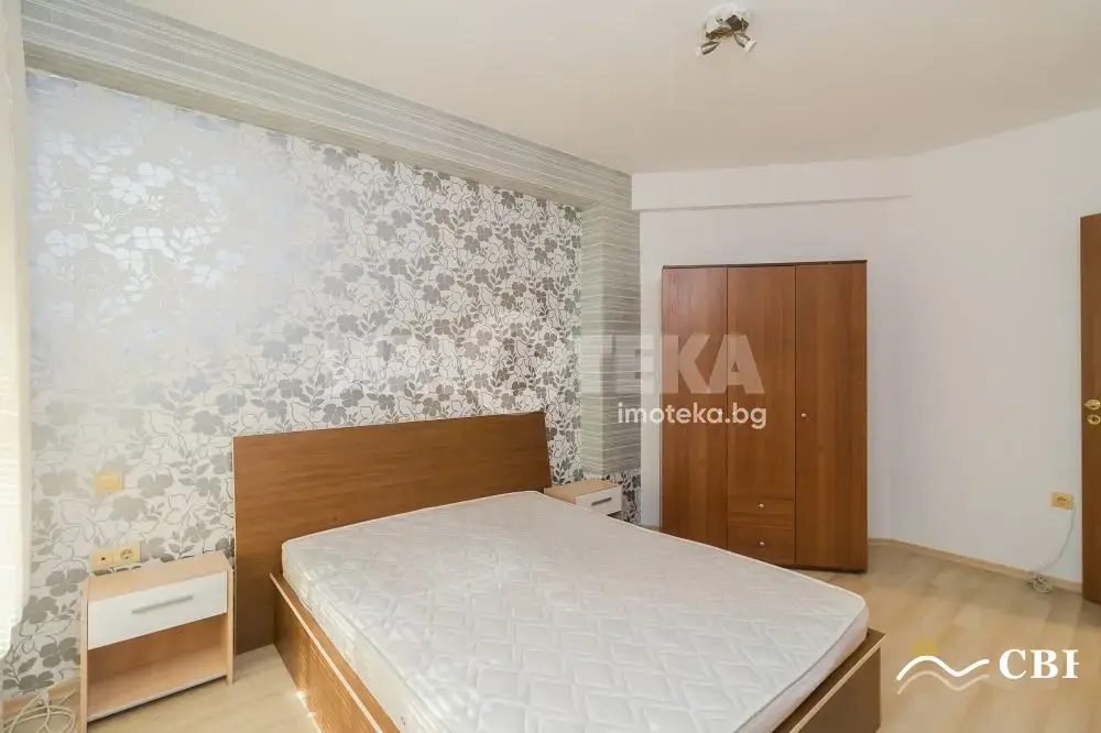 Apartment, 3-room, 110 m², in Varna. Photo 6 of 15. Varna, Black Sea, Bulgaria. Cheap Beach Holiday.