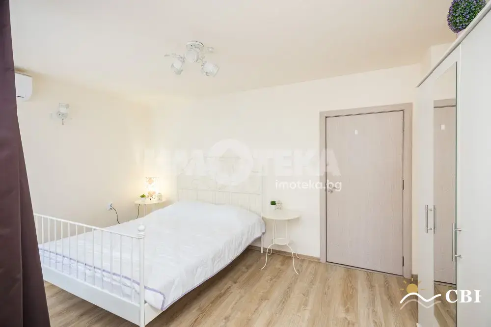 Apartment, 3-room, 90 m², in Varna. Photo 8 of 15. Varna, Black Sea, Bulgaria. Cheap Beach Holiday.
