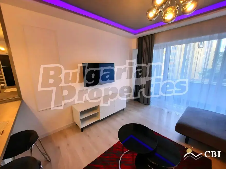Apartment, 3-room, 66 m², in Burgas. Photo 6 of 16. Burgas, Black Sea, Bulgaria. Cheap Beach Holiday.