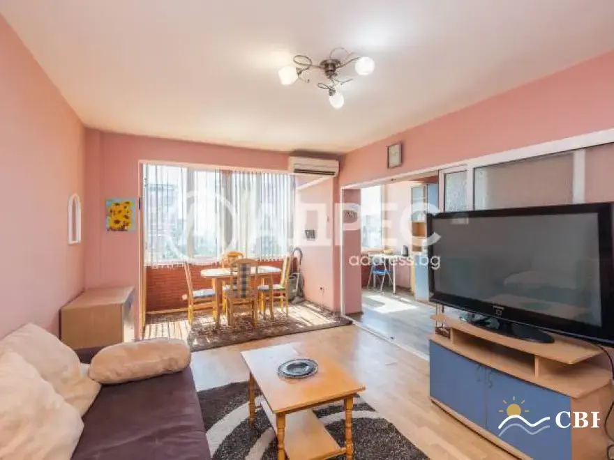 Apartment, 3-room, 90 m², in Varna. Photo 1 of 16. Varna, Black Sea, Bulgaria. Cheap Beach Holiday.