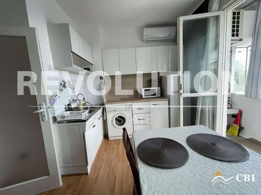Apartment, 2-room, 70 m², in Varna. Photo 3 of 7. Varna, Black Sea, Bulgaria. Cheap Beach Holiday.