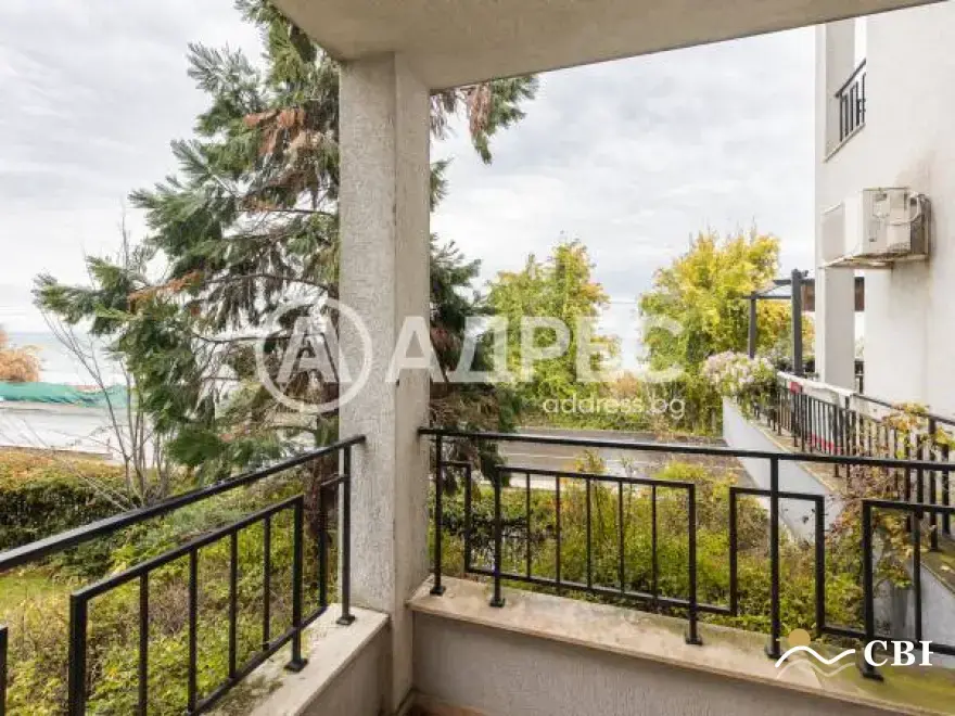 Apartment, 3-room, 110 m², in Varna. Photo 9 of 16. Varna, Black Sea, Bulgaria. Cheap Beach Holiday.