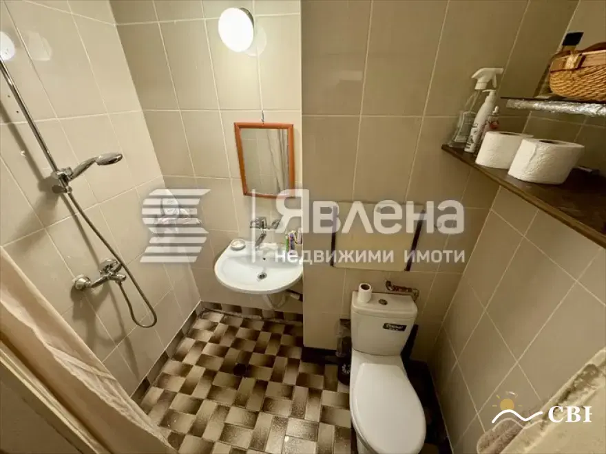 Apartment, 3-room, 65 m², in Burgas. Photo 3 of 10. Burgas, Black Sea, Bulgaria. Cheap Beach Holiday.