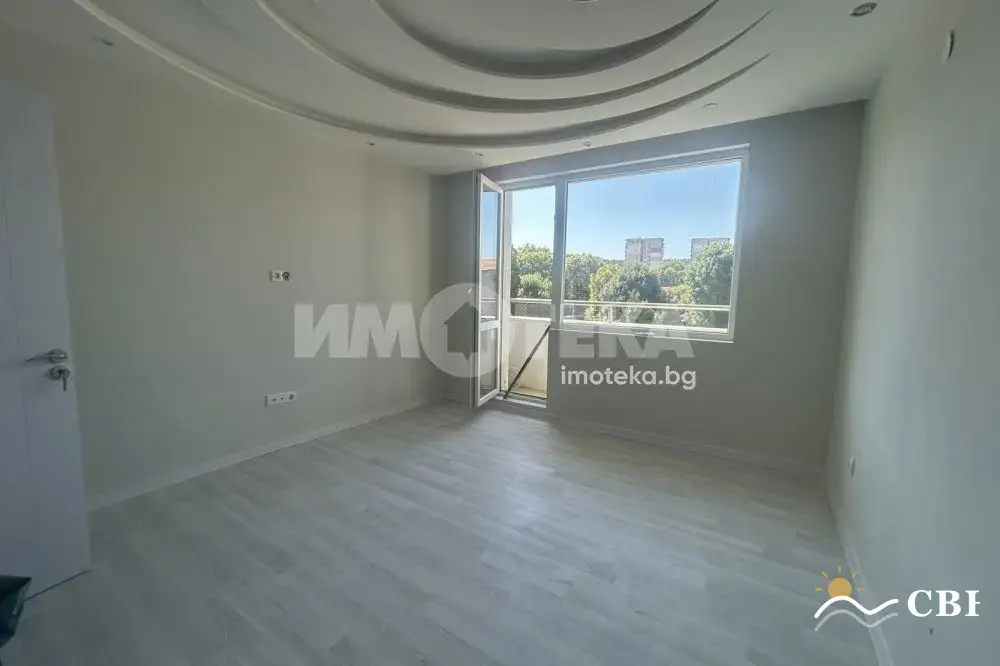 Apartment, 3-room, 80 m², in Varna. Photo 4 of 13. Varna, Black Sea, Bulgaria. Cheap Beach Holiday.
