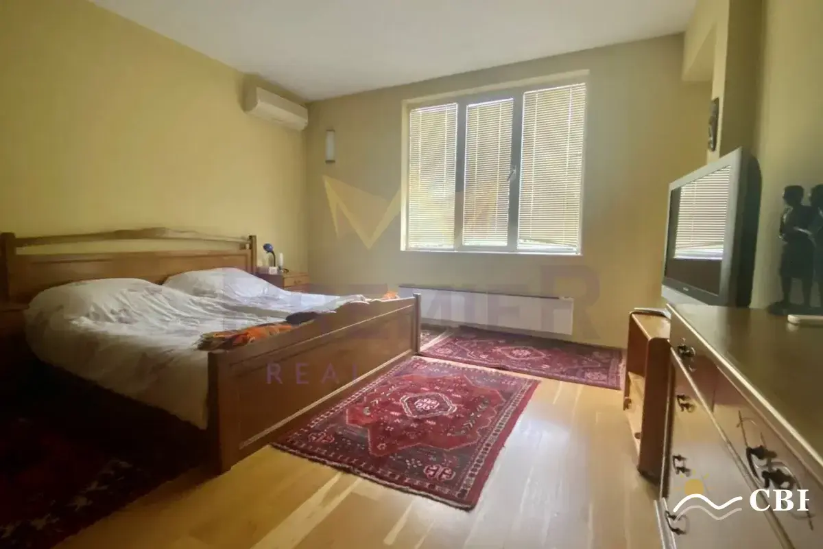 Apartment, 4-room, 150 m², in Varna. Photo 9 of 16. Varna, Black Sea, Bulgaria. Cheap Beach Holiday.