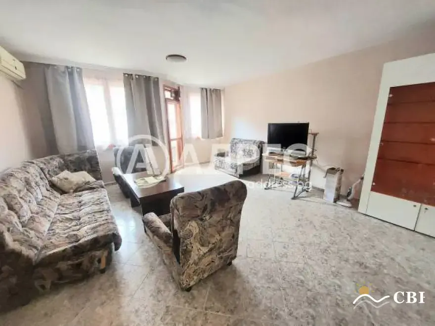 Apartment, 2-room, 70 m², in Pomorie. Photo 1 of 8. Pomorie, Black Sea, Bulgaria. Cheap Beach Holiday.