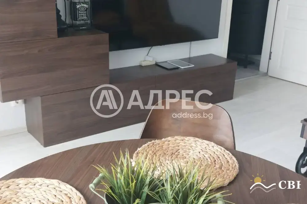 Apartment, 3-room, 68 m², in Varna. Photo 2 of 9. Varna, Black Sea, Bulgaria. Cheap Beach Holiday.