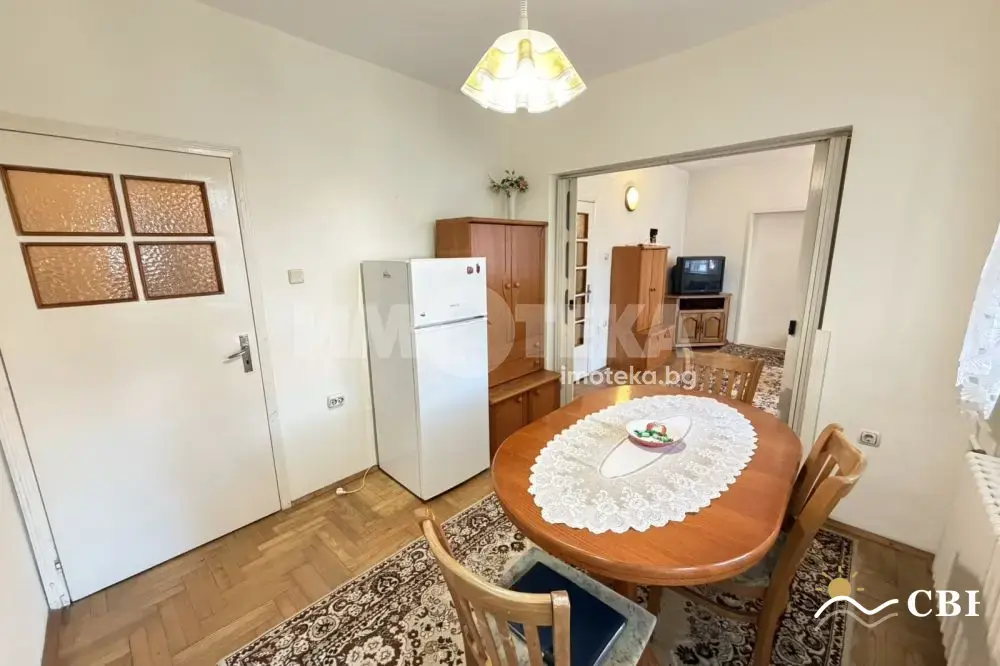 Apartment, 3-room, 100 m², in Varna. Photo 4 of 16. Varna, Black Sea, Bulgaria. Cheap Beach Holiday.