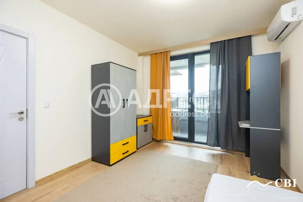 Apartment, 3-room, 97 m², in Varna. Photo 4 of 16. Varna, Black Sea, Bulgaria. Cheap Beach Holiday.