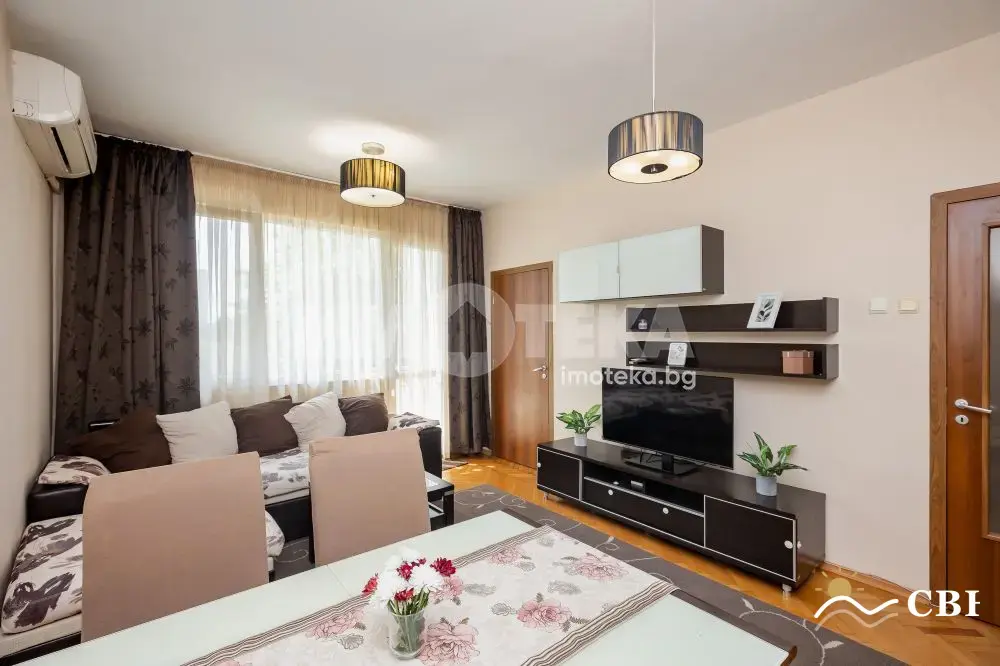 Apartment, 3-room, 90 m², in Varna. Photo 2 of 16. Varna, Black Sea, Bulgaria. Cheap Beach Holiday.
