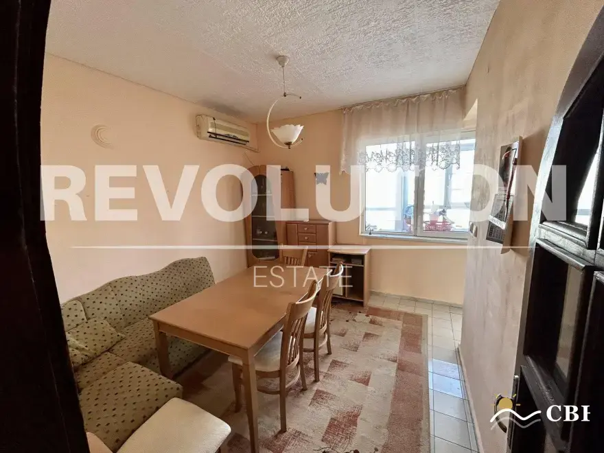 Apartment, 4-room, 105 m², in Varna. Photo 4 of 7. Varna, Black Sea, Bulgaria. Cheap Beach Holiday.