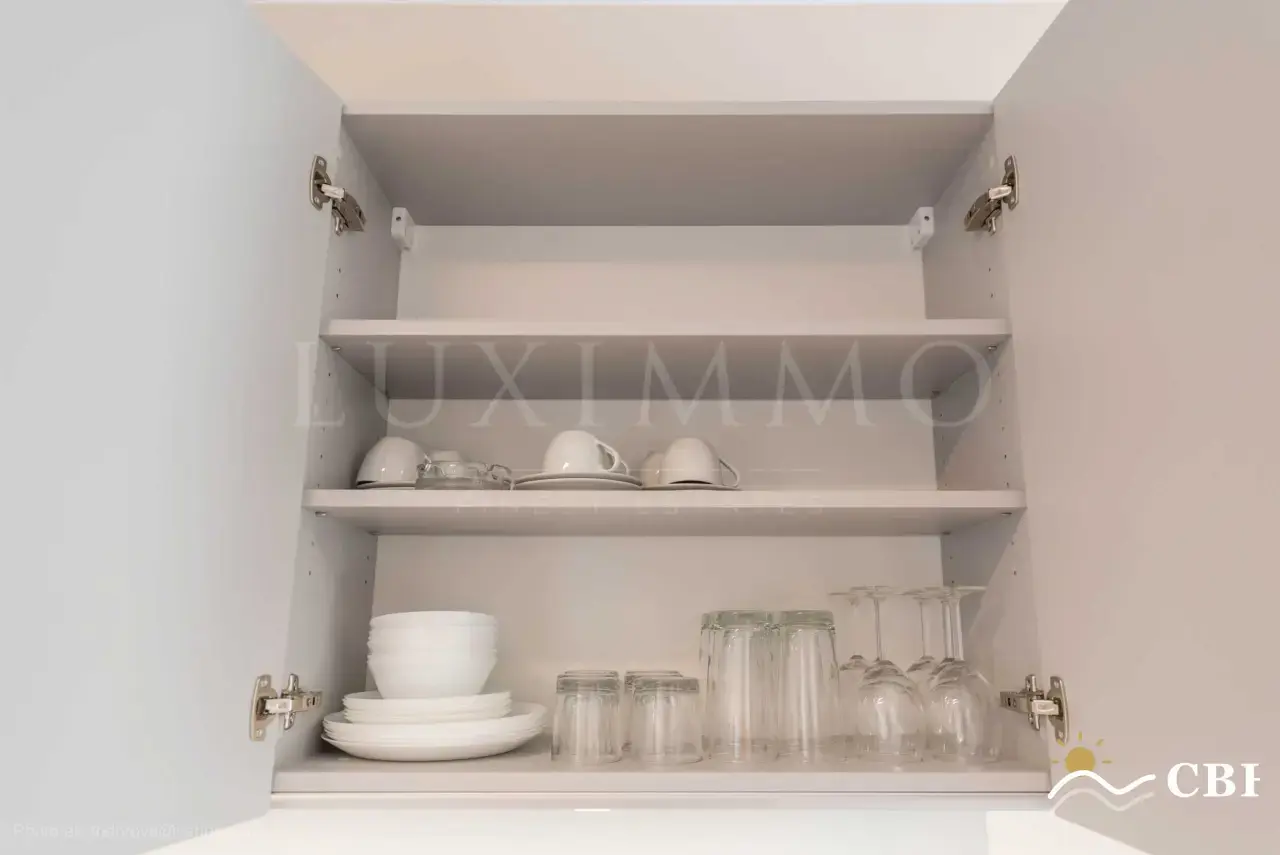 Apartment, 3-room, 80 m², in Varna. Photo 8 of 16. Varna, Black Sea, Bulgaria. Cheap Beach Holiday.